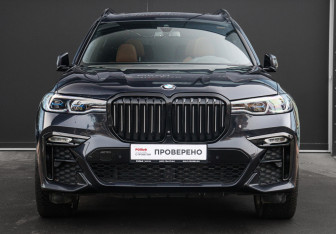 Подержанный автомобиль BMW X7 2022 года (2 фото)