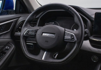 Подержанный автомобиль Haval F7x 2022 года (15 фото)