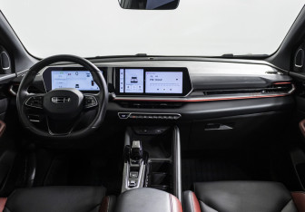 Подержанный автомобиль Geely Coolray 2024 года (12 фото)