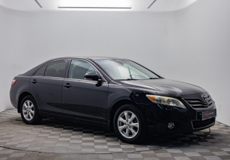 Подержанный автомобиль Toyota Camry Sedan 2011 года (7 фото)