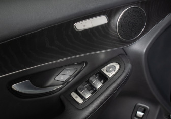 Подержанный автомобиль Mercedes-Benz GLC Coupe 2021 года (18 фото)