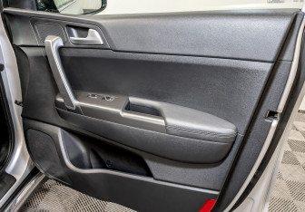 Подержанный автомобиль Kia Sportage 2018 года (24 фото)