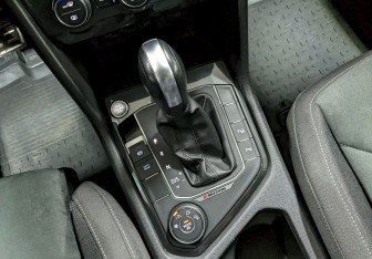 Подержанный автомобиль Volkswagen Tiguan 2019 года (30 фото)