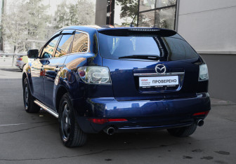 Подержанный автомобиль Mazda CX-7 2010 года (6 фото)