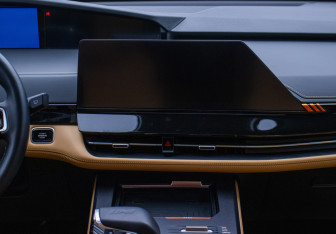 Подержанный автомобиль Changan UNI-K 2024 года (14 фото)