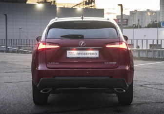 Подержанный автомобиль Lexus NX 2016 года (6 фото)
