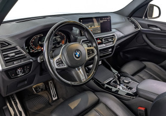 Подержанный автомобиль BMW X3 2021 года (15 фото)