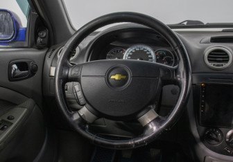Подержанный автомобиль Chevrolet Lacetti Wagon 2008 года (15 фото)