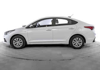 Подержанный автомобиль Hyundai Solaris Sedan 2020 года (8 фото)