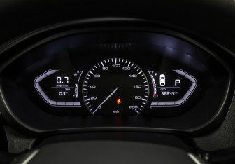 Подержанный автомобиль Changan Alsvin 2023 года (13 фото)