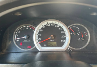 Подержанный автомобиль Daewoo Gentra Sedan 2014 года (12 фото)