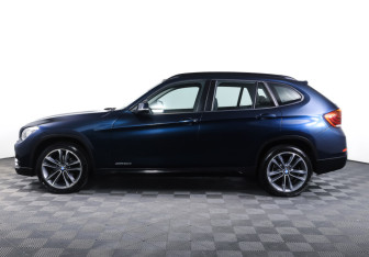 Подержанный автомобиль BMW X1 2012 года (8 фото)
