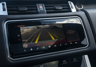 Подержанный автомобиль Land Rover Range Rover Sport 2018 года (14 фото)
