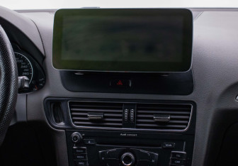 Подержанный автомобиль Audi Q5 2009 года (14 фото)