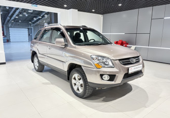 Подержанный автомобиль Kia Sportage 2009 года (5 фото)