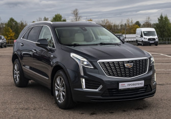Подержанный автомобиль Cadillac XT5 2021 года (3 фото)