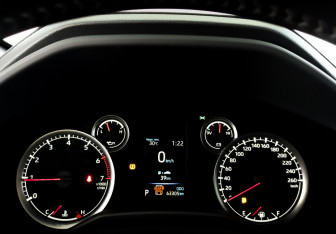 Подержанный автомобиль Toyota Land Cruiser Suv 2023 года (14 фото)