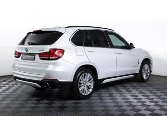 Подержанный автомобиль BMW X5 2015 года (5 фото)