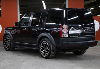 Подержанный автомобиль Land Rover Discovery 2014 года (7 фото)