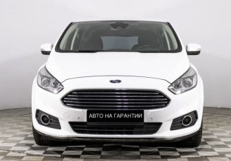 Подержанный автомобиль Ford S-MAX 2018 года (2 фото)