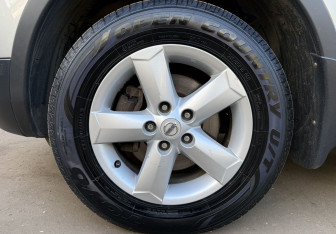 Подержанный автомобиль Nissan Qashqai 2009 года (9 фото)