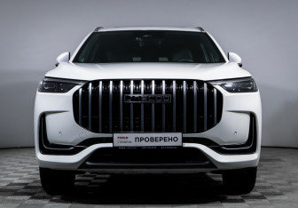 Подержанный автомобиль Jaecoo J8 2024 года (2 фото)