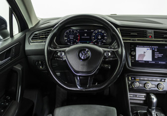 Подержанный автомобиль Volkswagen Tiguan 2017 года (11 фото)