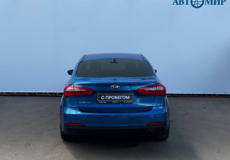 Подержанный автомобиль Kia Cerato Sedan 2014 года (7 фото)