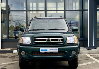 Подержанный автомобиль Toyota Sequoia 2001 года (2 фото)