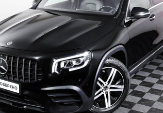 Подержанный автомобиль Mercedes-Benz GLB 2021 года (26 фото)