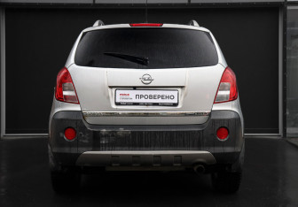 Подержанный автомобиль Opel Antara 2013 года (6 фото)