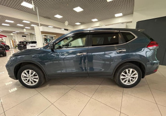 Подержанный автомобиль Nissan X-Trail 2019 года (8 фото)