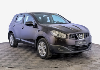 Подержанный автомобиль Nissan Qashqai 2011 года (3 фото)