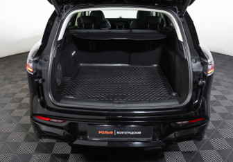 Подержанный автомобиль Voyah Free 2023 года (10 фото)