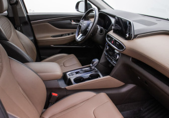 Подержанный автомобиль Hyundai Santa Fe 2018 года (9 фото)