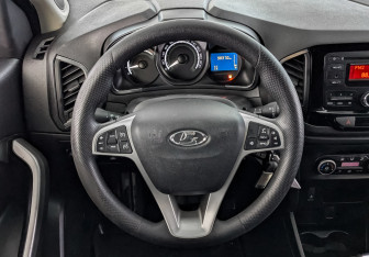 Подержанный автомобиль LADA (ВАЗ) XRAY 2018 года (22 фото)