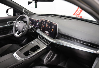 Подержанный автомобиль Haval F7x 2025 года (9 фото)