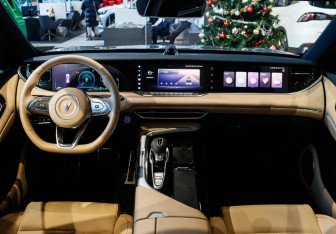 Подержанный автомобиль Voyah Free 2022 года (22 фото)