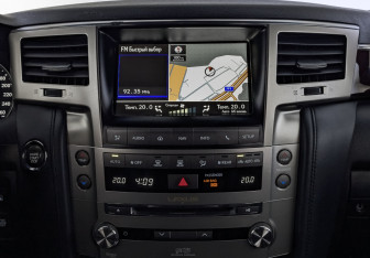 Подержанный автомобиль Lexus LX 2014 года (17 фото)