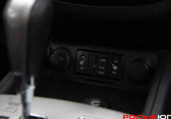 Подержанный автомобиль Hyundai Santa Fe 2011 года (17 фото)