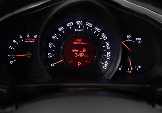 Подержанный автомобиль Kia Sportage 2014 года (12 фото)