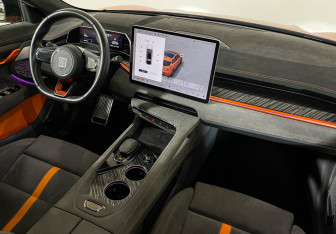 Подержанный автомобиль Zeekr 001 2023 года (8 фото)