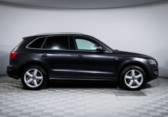 Подержанный автомобиль Audi Q5 2009 года (4 фото)
