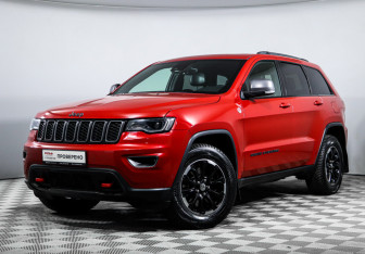 Подержанный автомобиль Jeep Grand Cherokee 2017 года (1 фото)