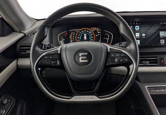 Подержанный автомобиль Evolute i-PRO 2022 года (21 фото)