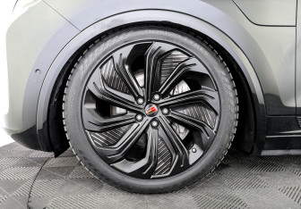 Подержанный автомобиль Hongqi E-HS9 2022 года (17 фото)