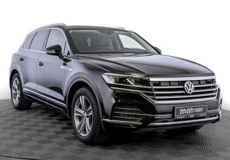 Подержанный автомобиль Volkswagen Touareg 2018 года (3 фото)