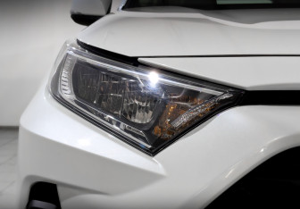 Подержанный автомобиль Toyota RAV4 2024 года (17 фото)