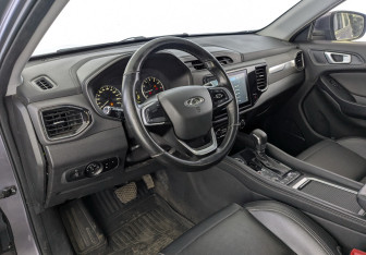 Подержанный автомобиль Chery Tiggo 4 2022 года (14 фото)