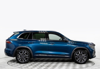 Подержанный автомобиль Geely Monjaro 2023 года (3 фото)